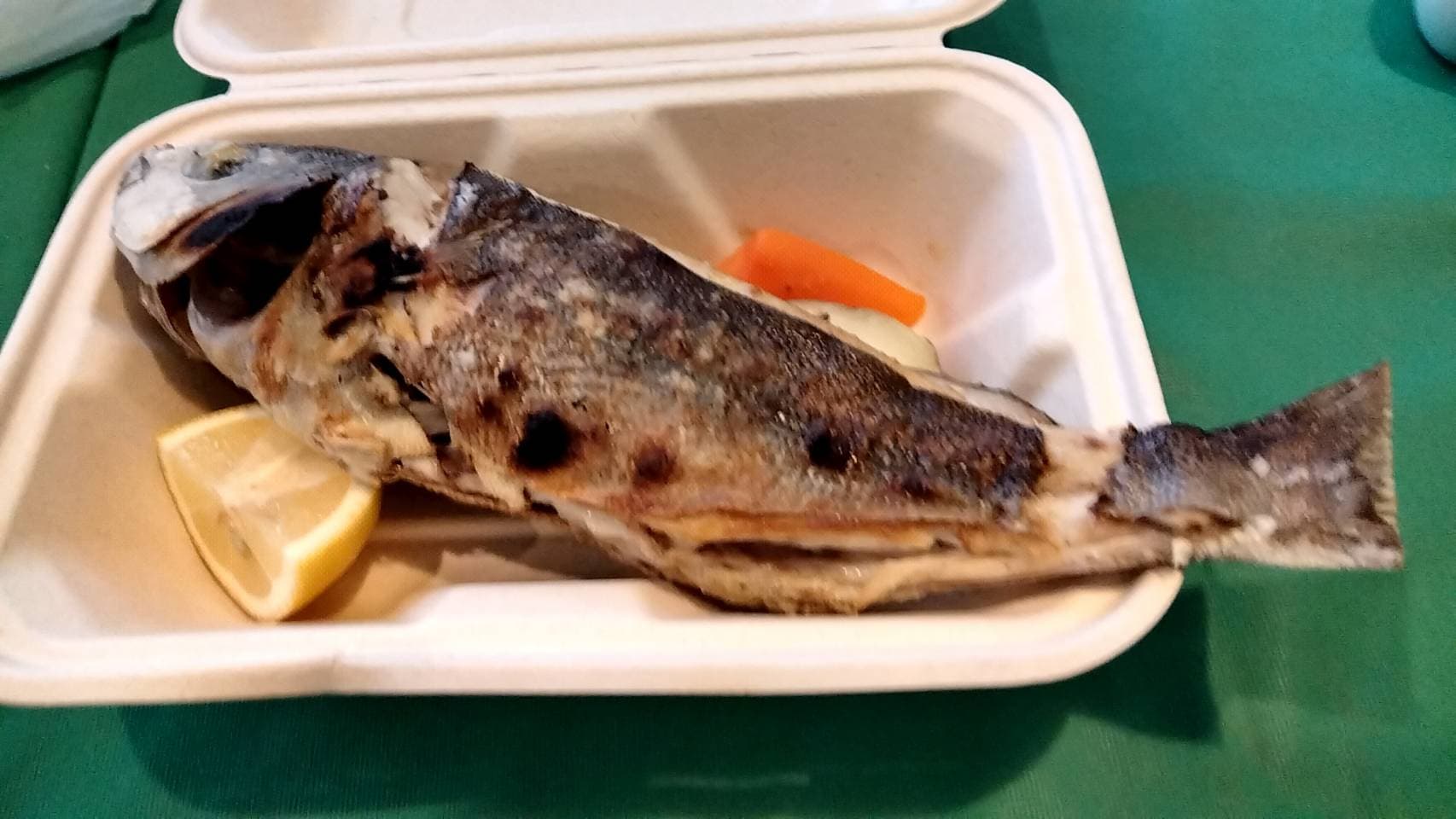 魚丸ごと塩焼き(イサキ)
画像
