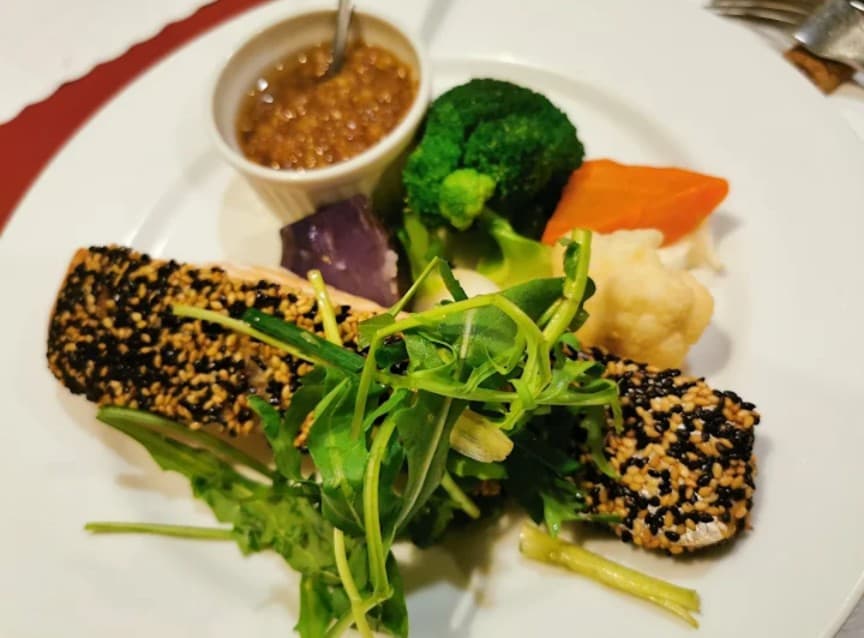 サーモンのゴマ焼き